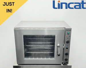 Used Lincat EC08 Convection Oven With Water Injector - 13 Amp Plug In & Go!
